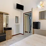Giove Stazione - Penzion 3*